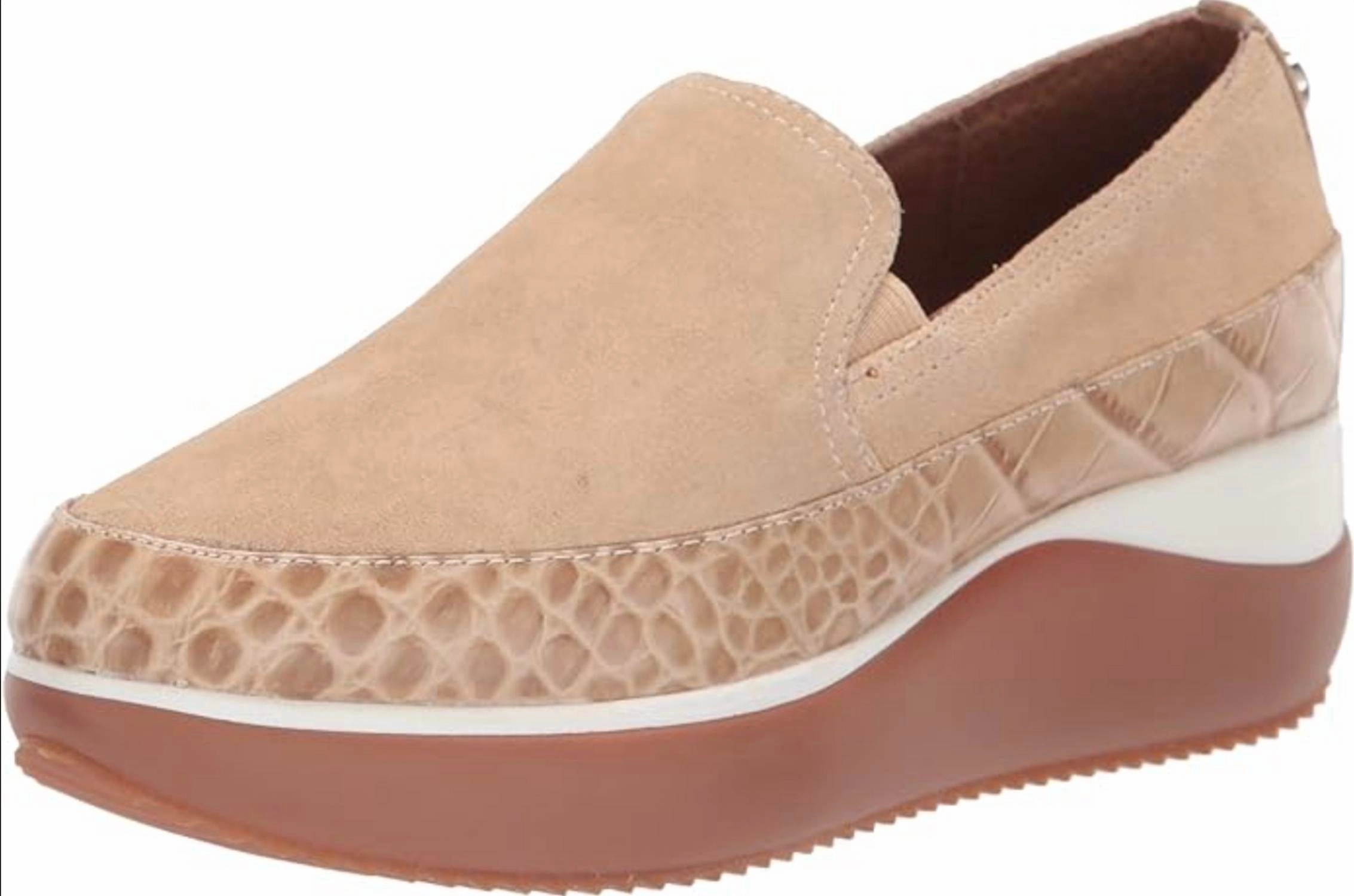 clean look Multi Outfit Lizzeecs Sneaker In Natural Calf Suede