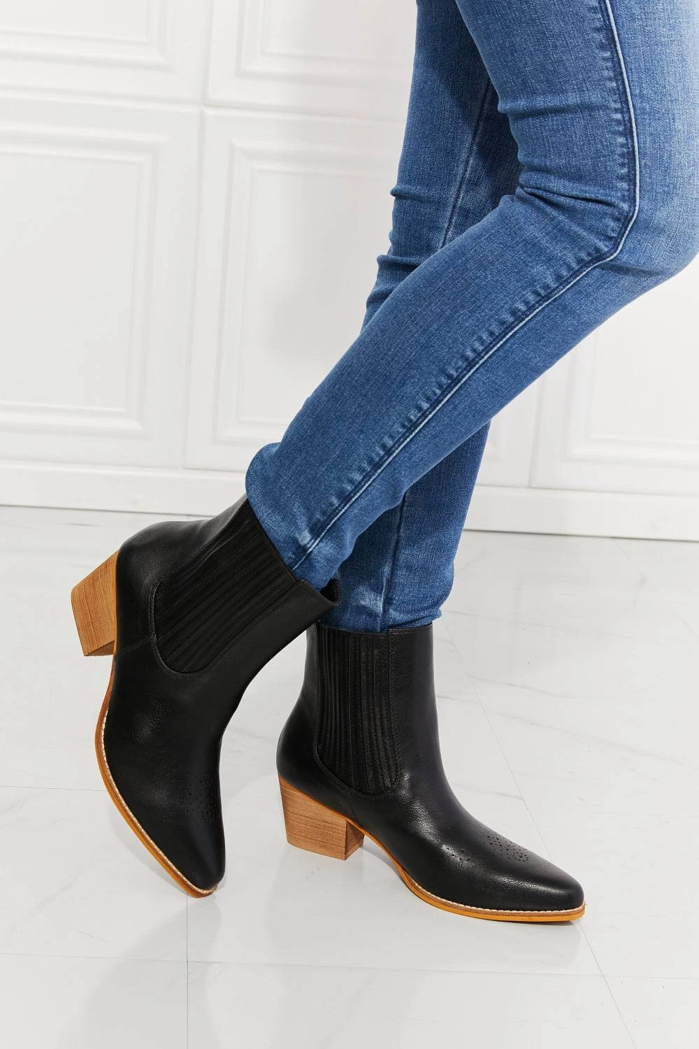 Performance Focus Breathable River Crossing Love the Journey -  Stacked Heel Chelsea Boot in Black