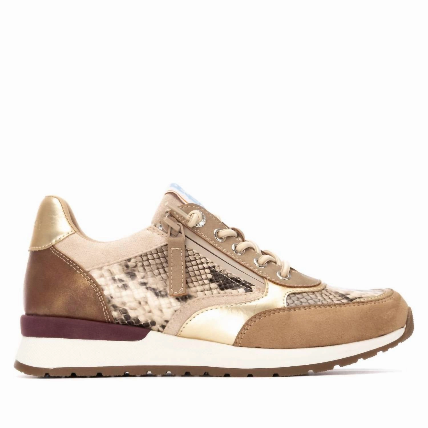 Women's Refresh 172960 Sneakers In Beige Outdoor Friendly