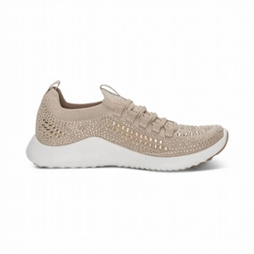 Quick   Dry Women Carly Sparkle Sneaker In Tan