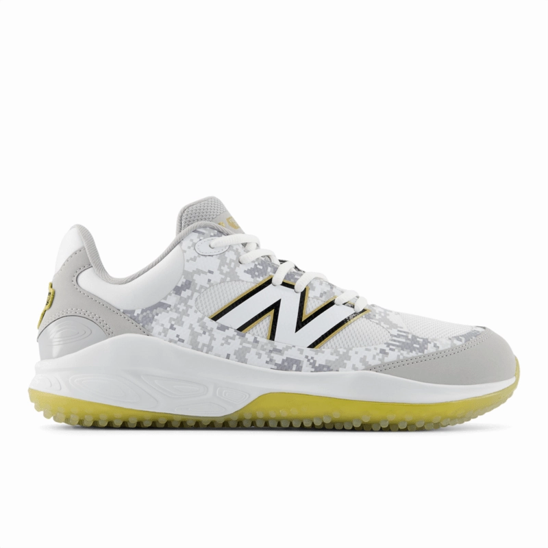 New Balance Men's 3000v7 Armed Forces Turf-Trainer Baseball Cleat - T3000AF7 extreme - weather shoes narrow - sole shoes