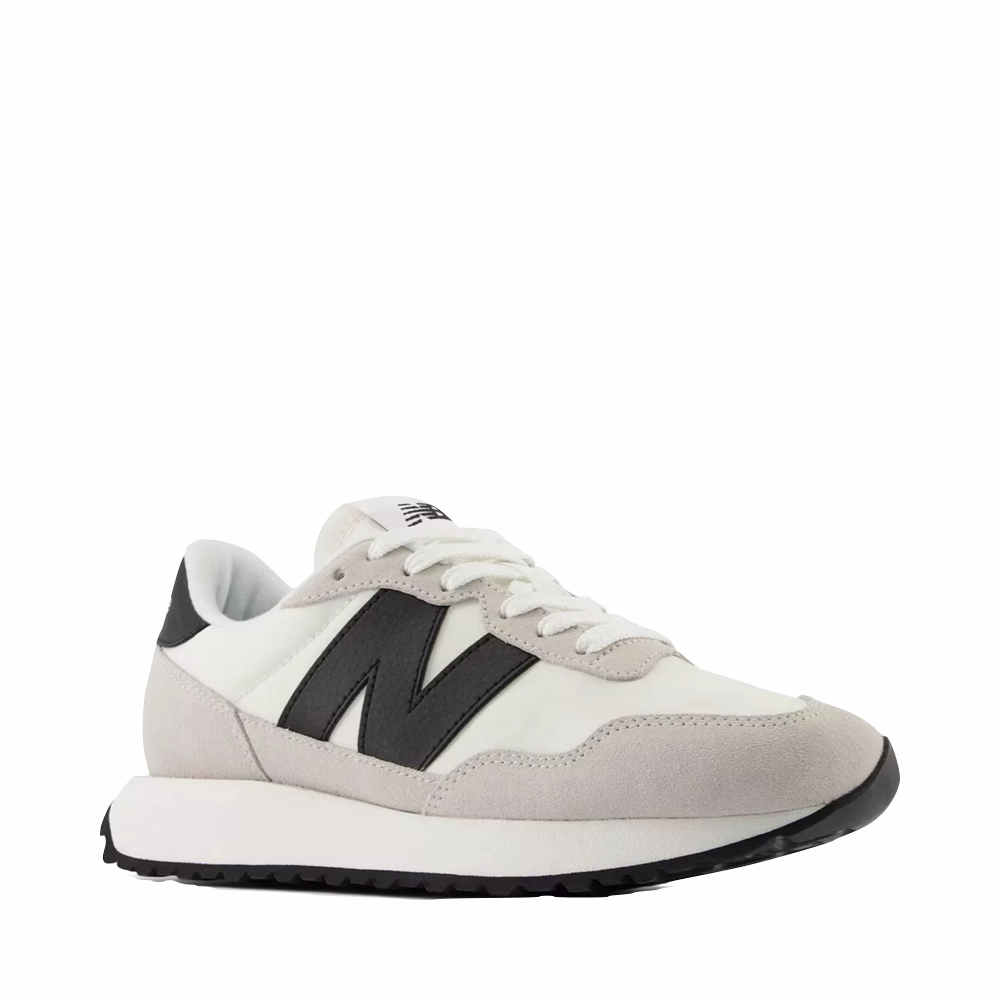 Outdoor Errands Breathable Vent Holes New Balance Women's 237 Sneaker in Sea Salt with Black