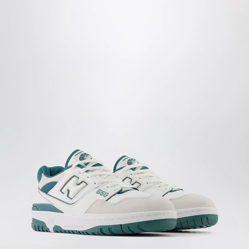 Air Ventilation New Balance Women's Low 550 / Trainer