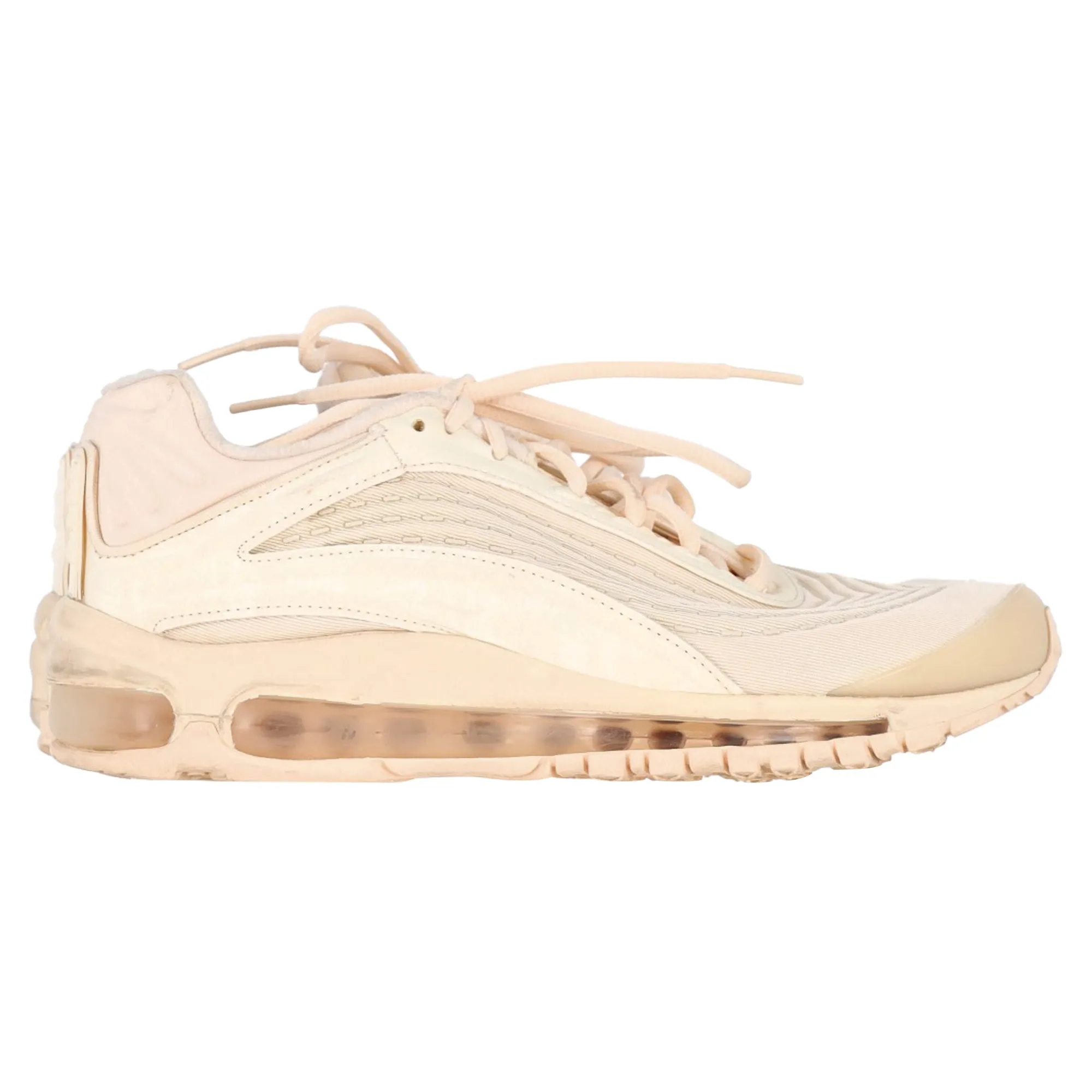 Impact Dispersing Geometries Nike Air Max Deluxe Guava Ice Sneakers in Beige Synthetic