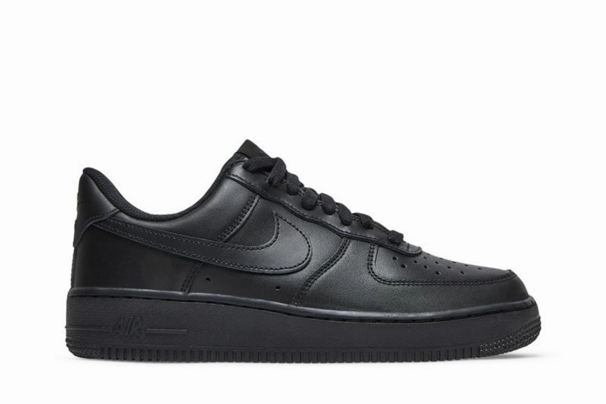 Relaxed Step Nike Air Force 1 Low 07 Black (Women's)
