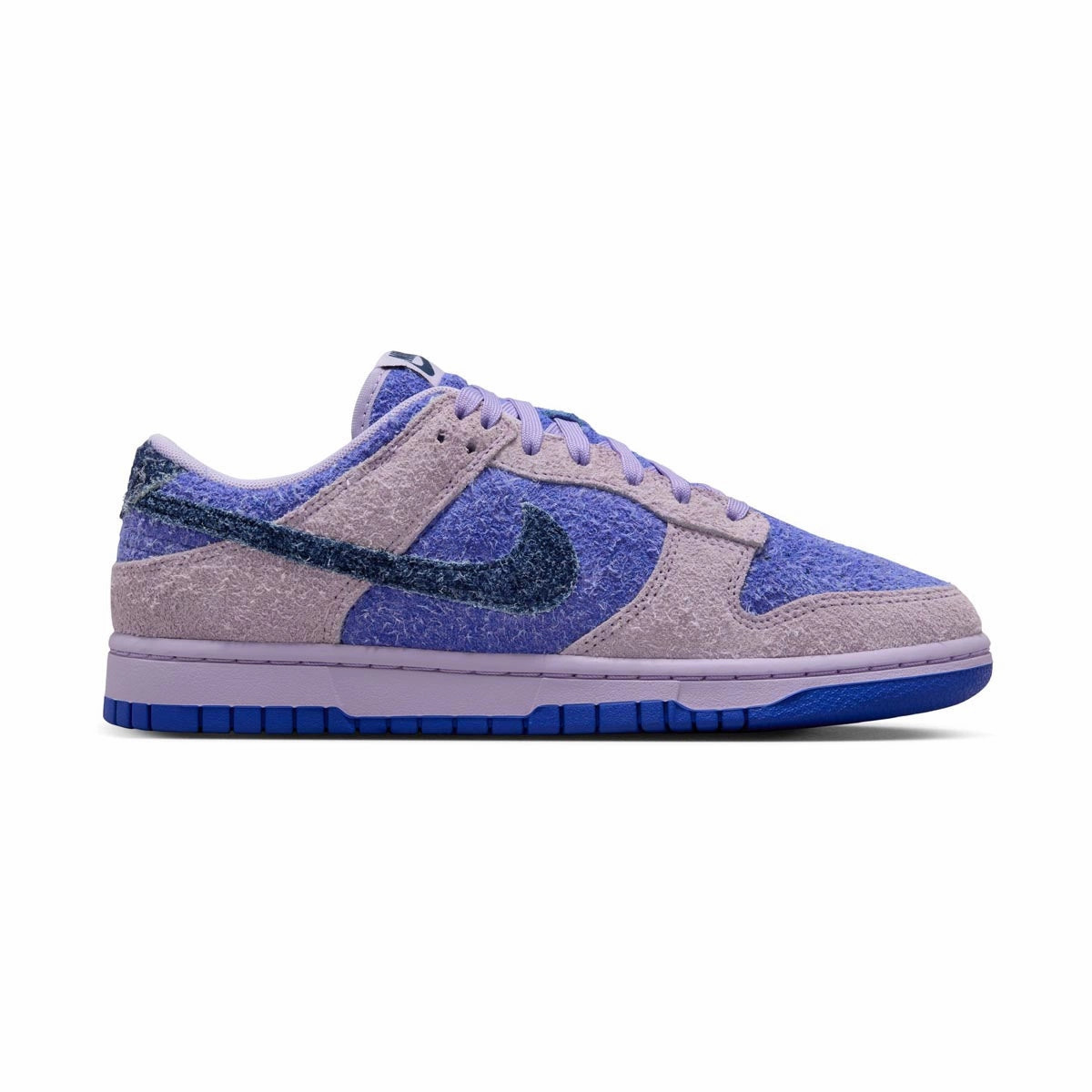 Effortless Wear Nike Dunk Low SE 'Hydrangeas' Women's Shoes
