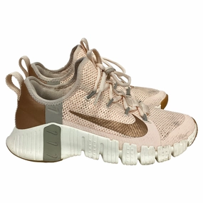 Water Resistant Finish CanvasUpper Nike Free Metcon 3 Sneakers in Guava Ice Polyester