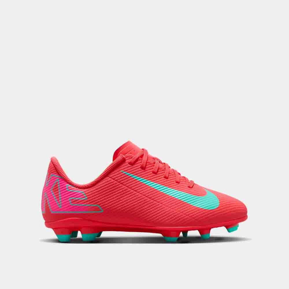 Balanced Comfort Nike Kids' Mercurial Vapor 16 Club Soccer Cleats