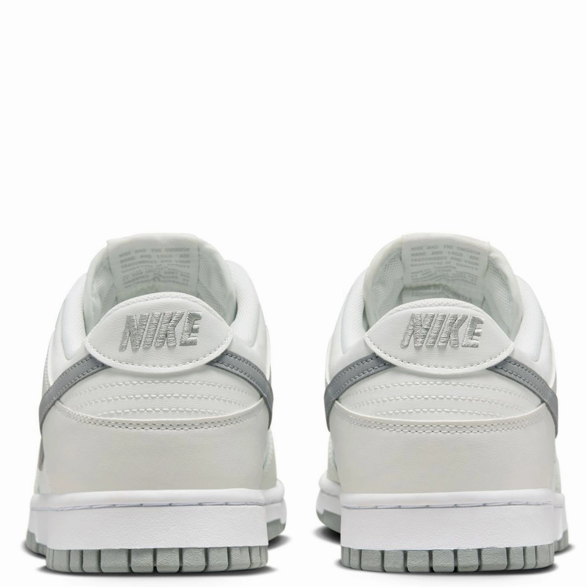 Waterproof Shoes Toe box Nike Men's Dunk Low Retro Shoes - Summit White / Light Smoke Grey