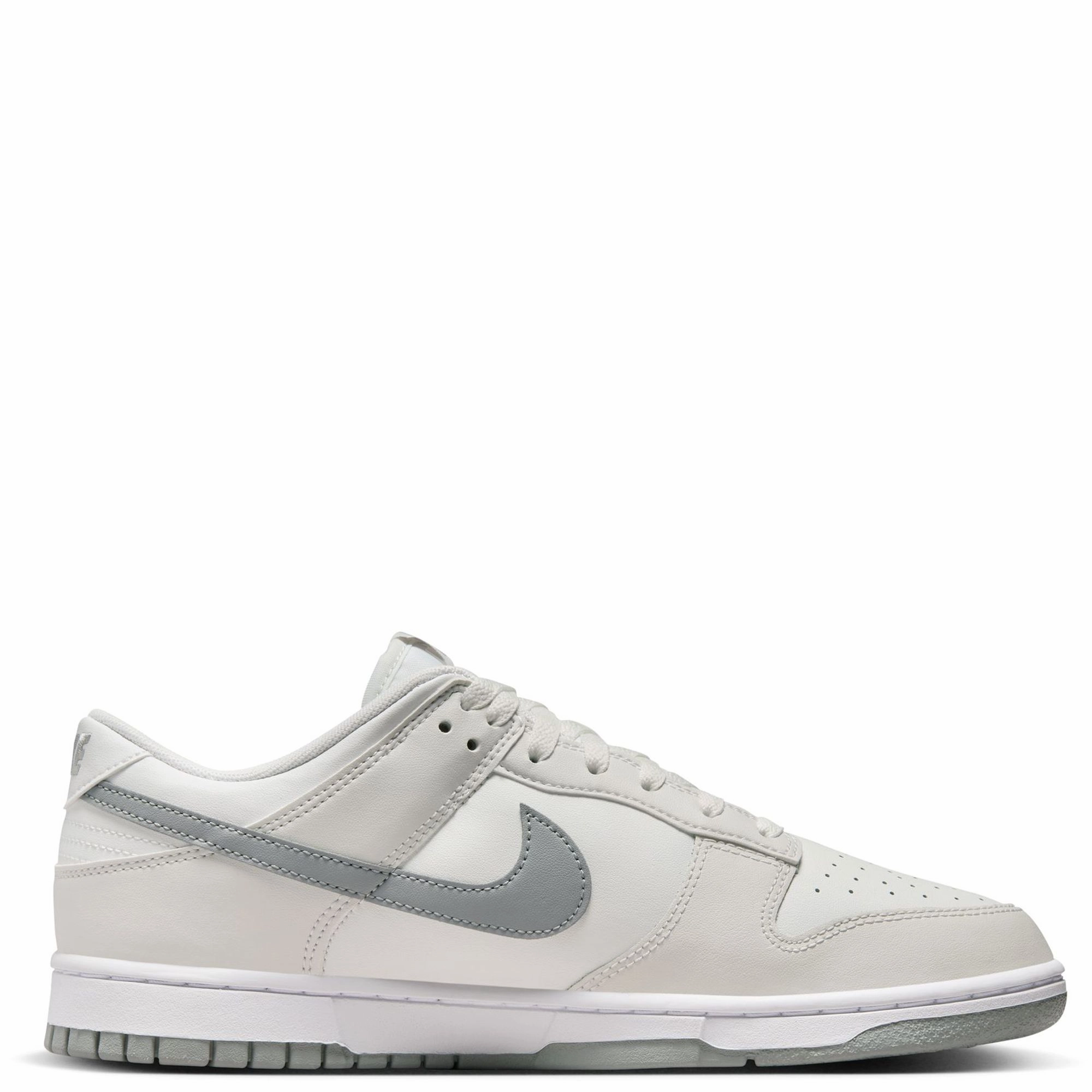 Comfortable Collar Padding Hyperbolic Lacing Technology Nike Men's Dunk Low Retro Shoes - Summit White / Light Smoke Grey