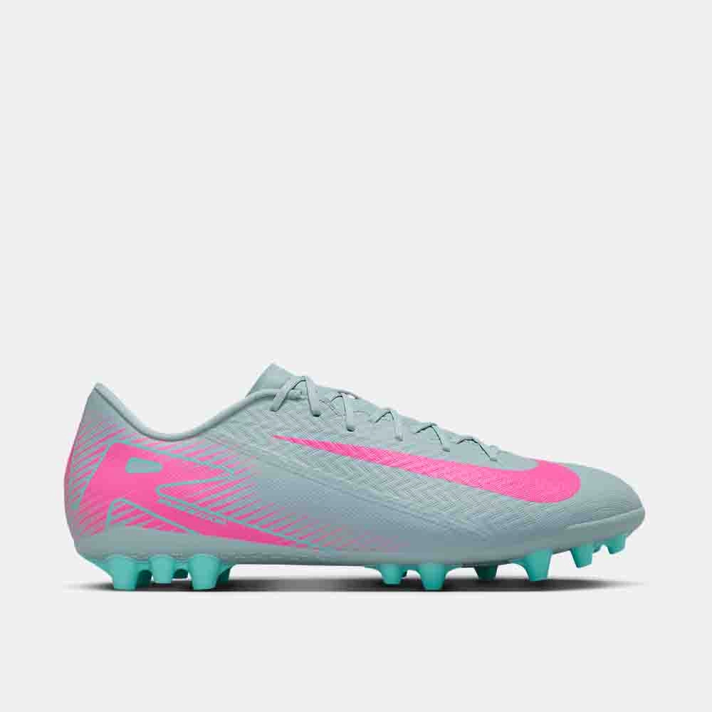 Controlled Flex Nike Mercurial Vapor 16 Academy Soccer Cleats