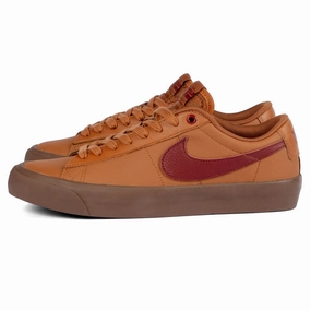 Team Nike SB - Blazer Low Pro GT (Lt British Tan/Dark Team Red)