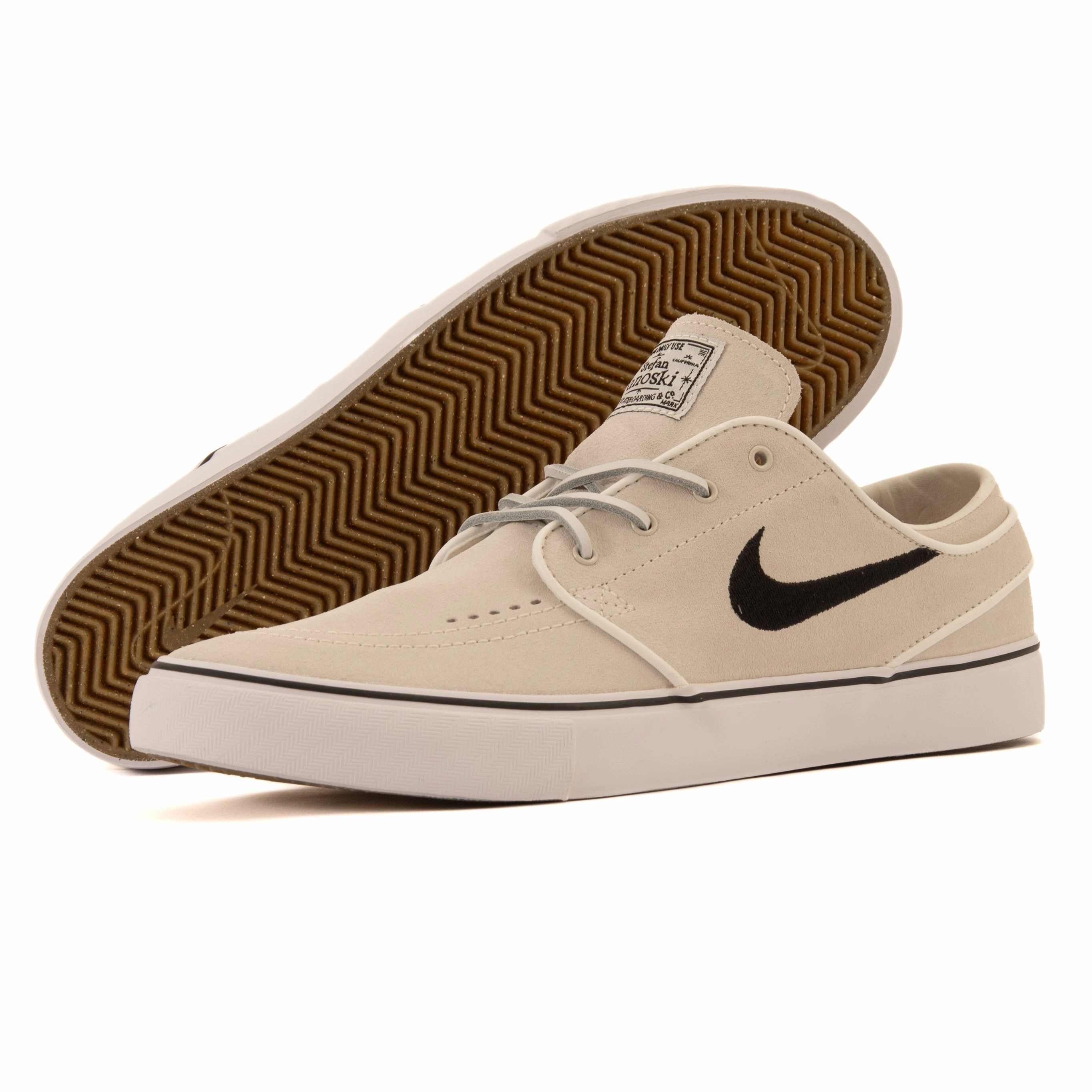 energy - returning sole shoe feature Nike SB - Zoom Janoski OG  (Summit White/Black)