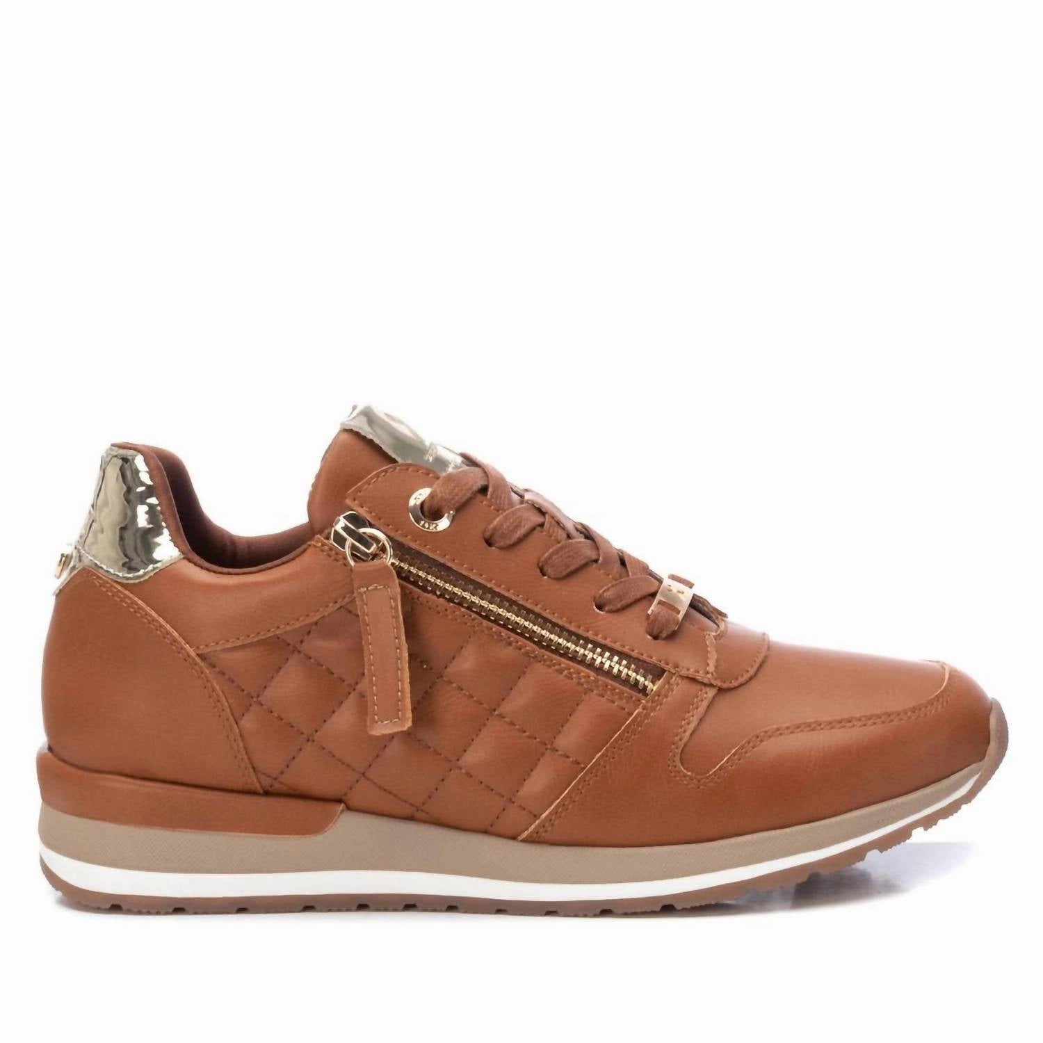 Seamless Uppers Women's Trainer Sneakers In Camel