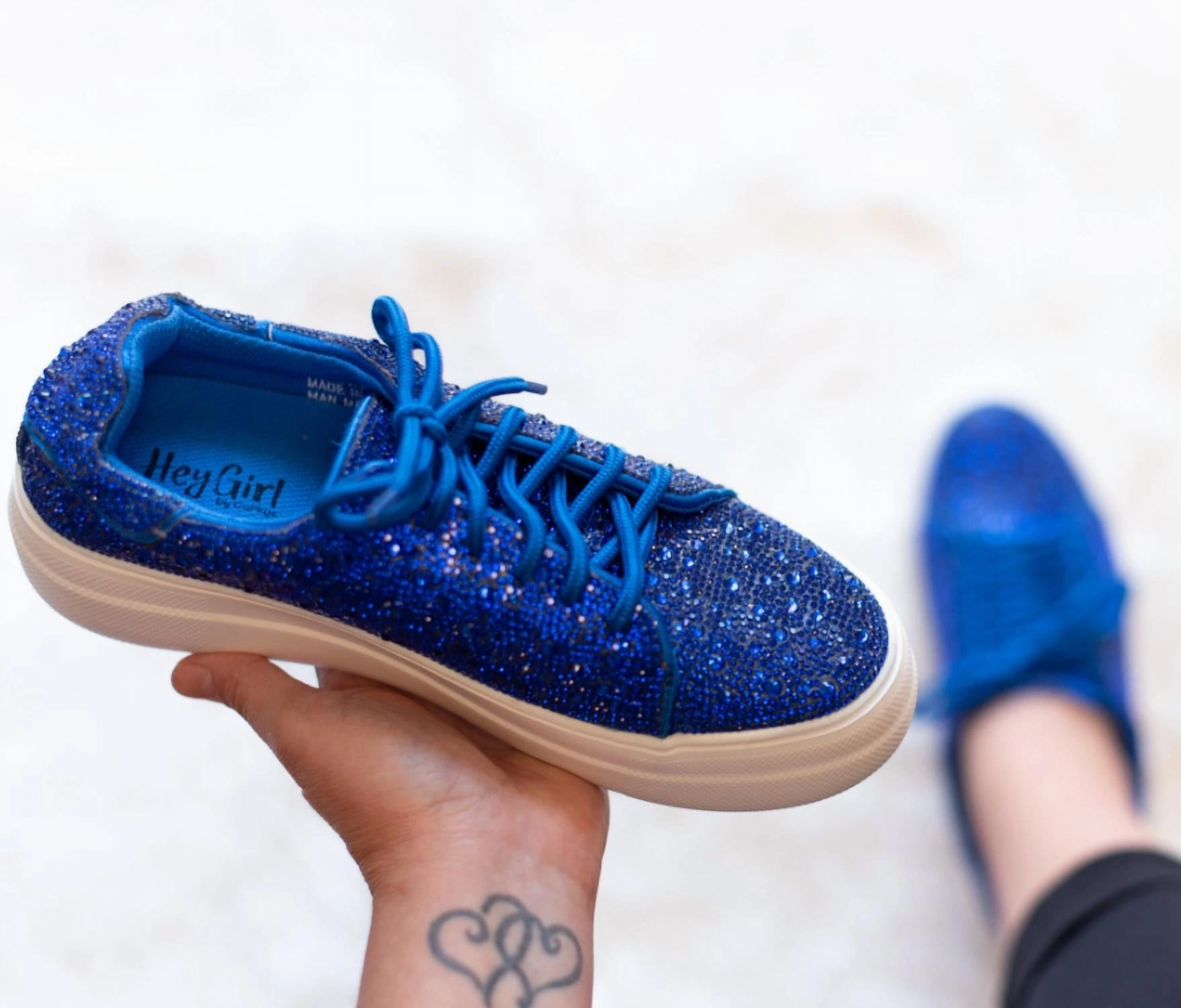 Soft Collar Lining Silent Walk Bedazzle Shoes In Electric Blue Rhinestone