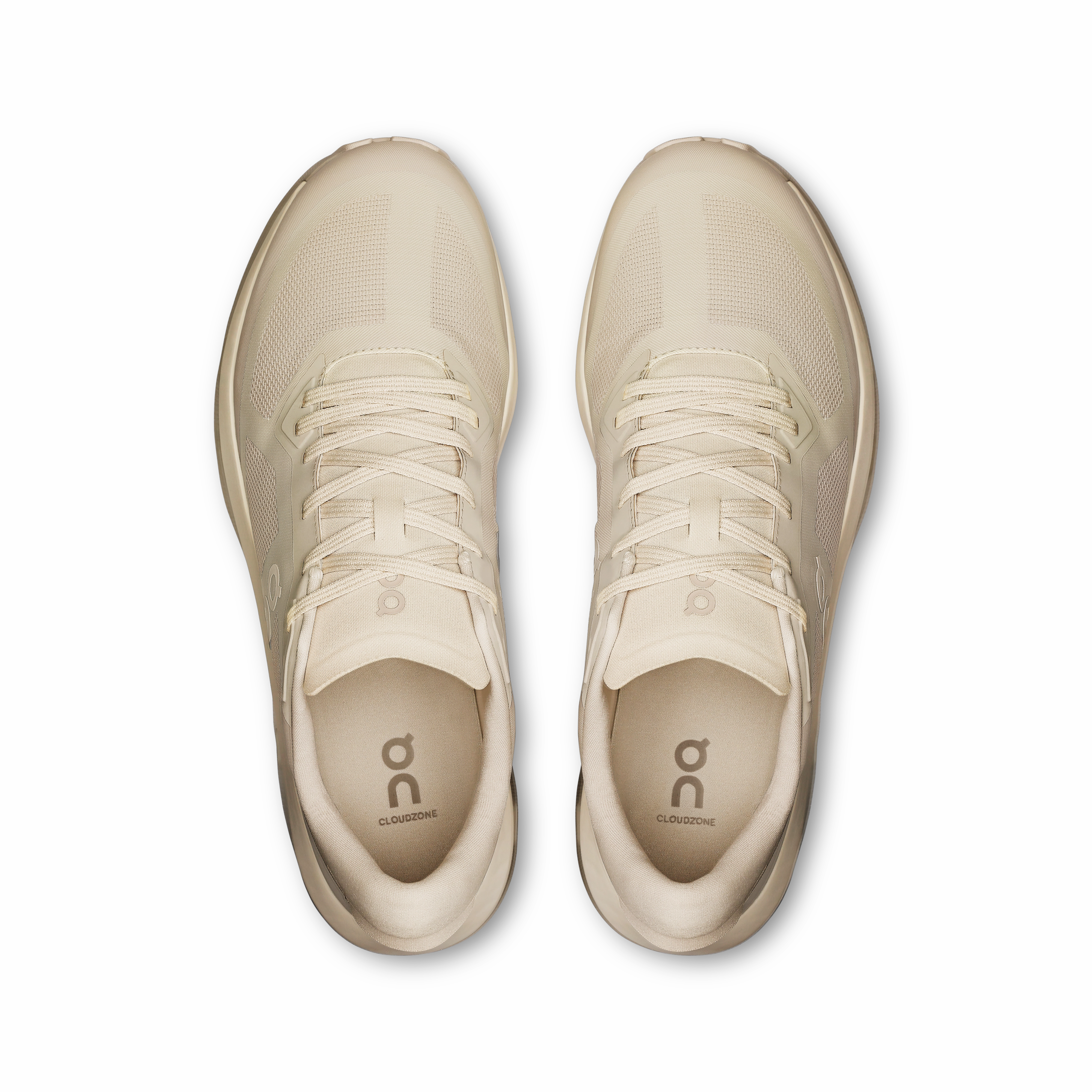 short - distance runner shoes On Running Men's Cloudzone Shoes - Pearl / Truffle