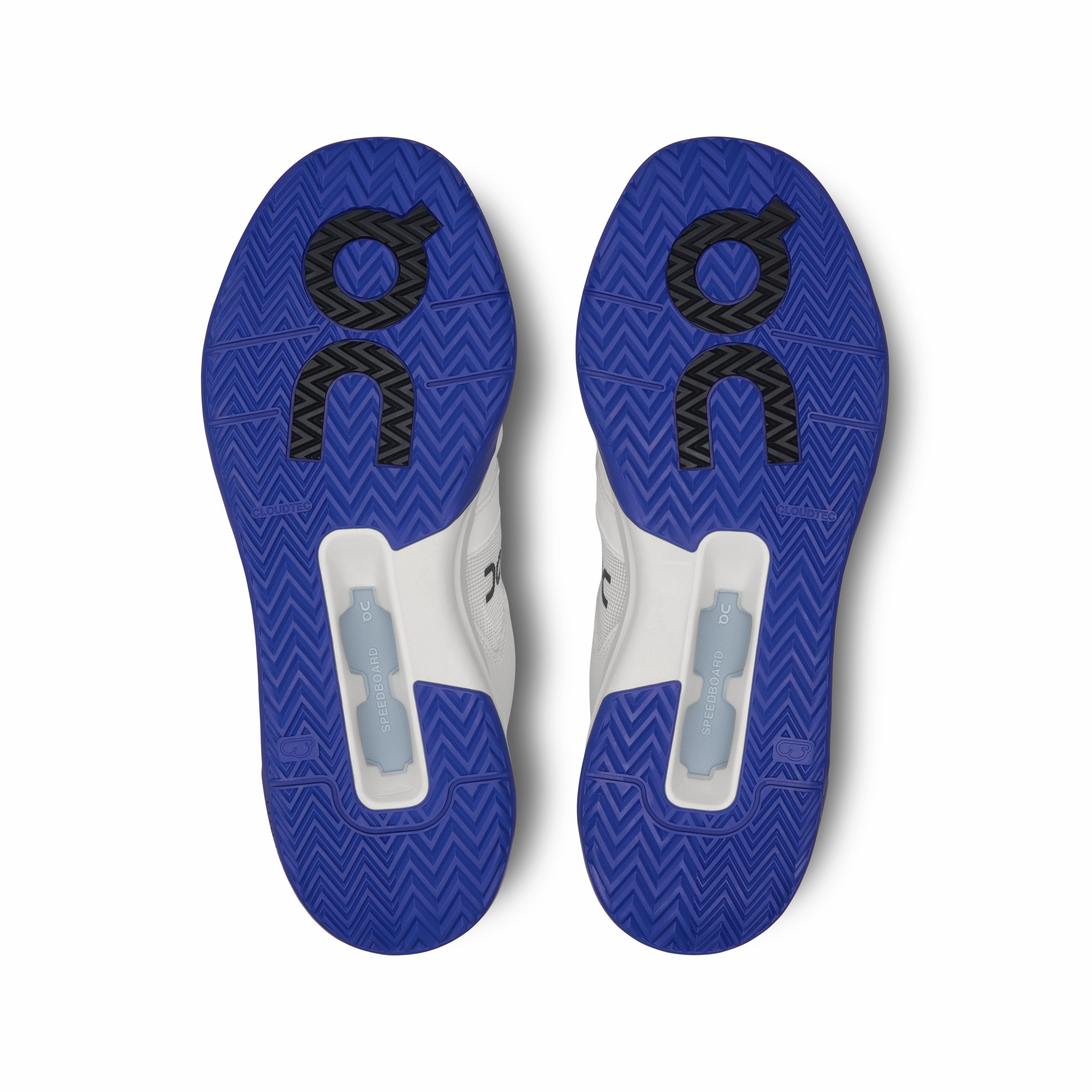 Medium Pace On Running Men's The Roger Clubhouse Pro Shoes - Undyed / Indigo