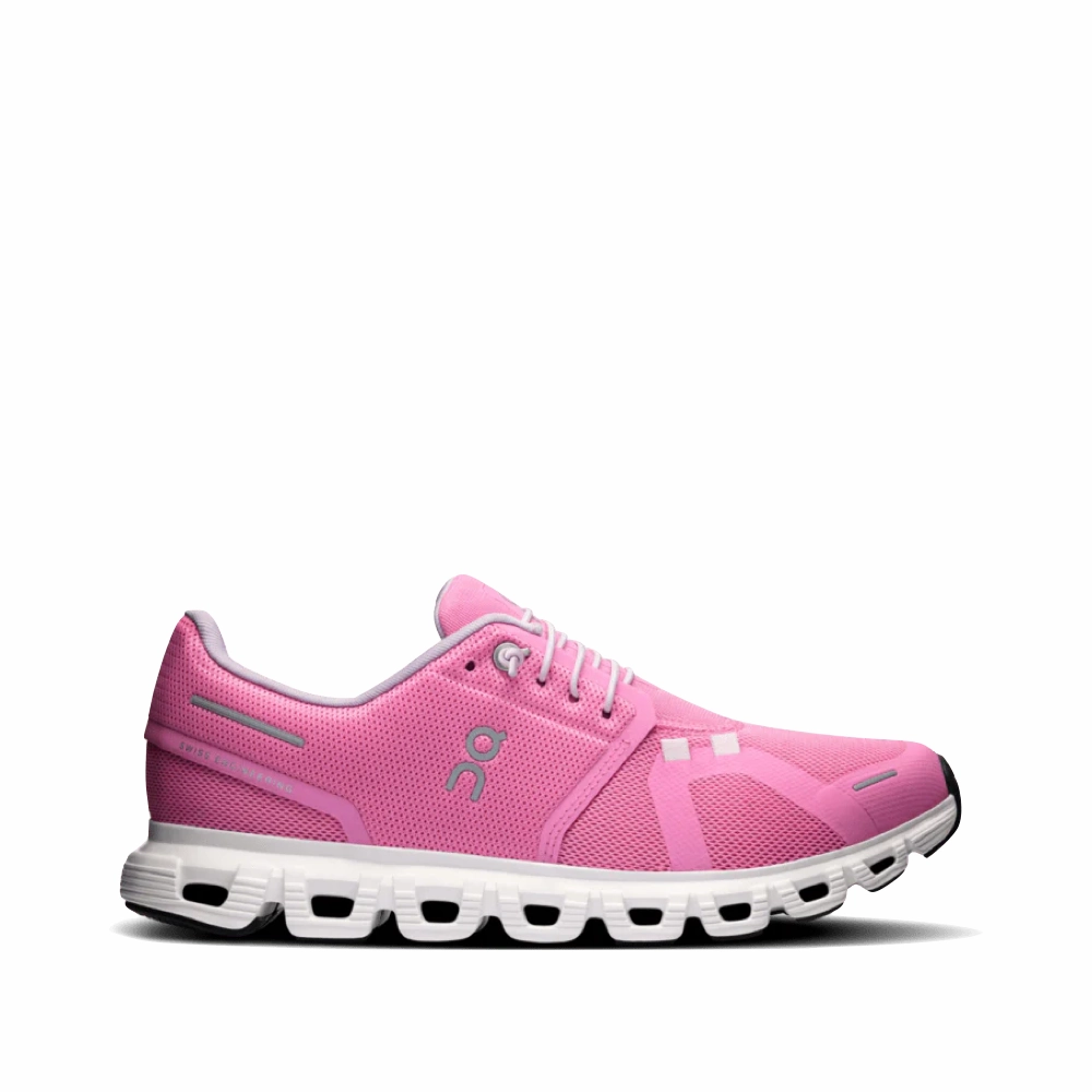 Street Comfort On Women's Cloud 6 Sneaker in Raspberry/White