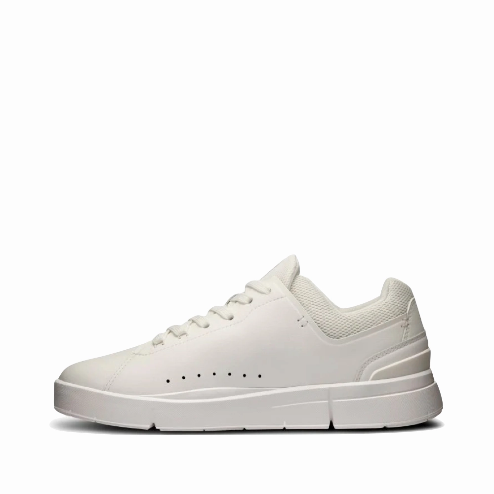 Airflow channels Canvas Upper On Women's THE ROGER Advantage Sneaker in All White