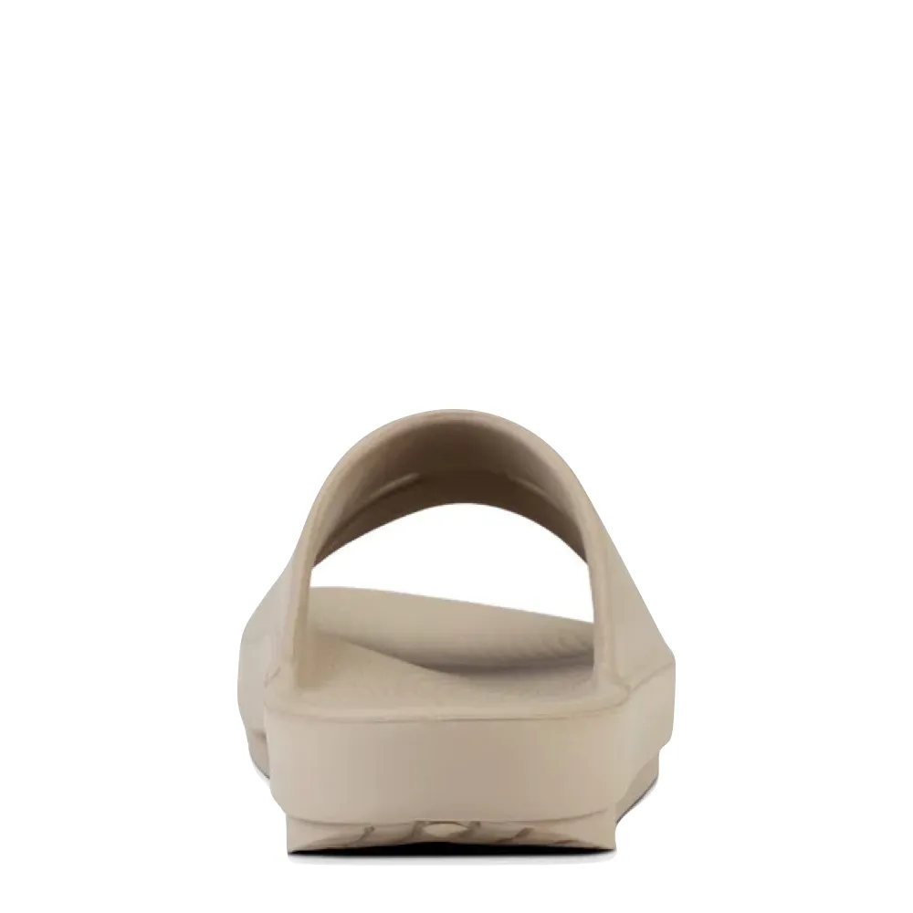 OOfos OOahh Slide Sandal in Nomad Quick Action All-Purpose Use