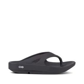 OOfos OOriginal Thong Sandal in Black All terrain Comfy Vacation Sandals
