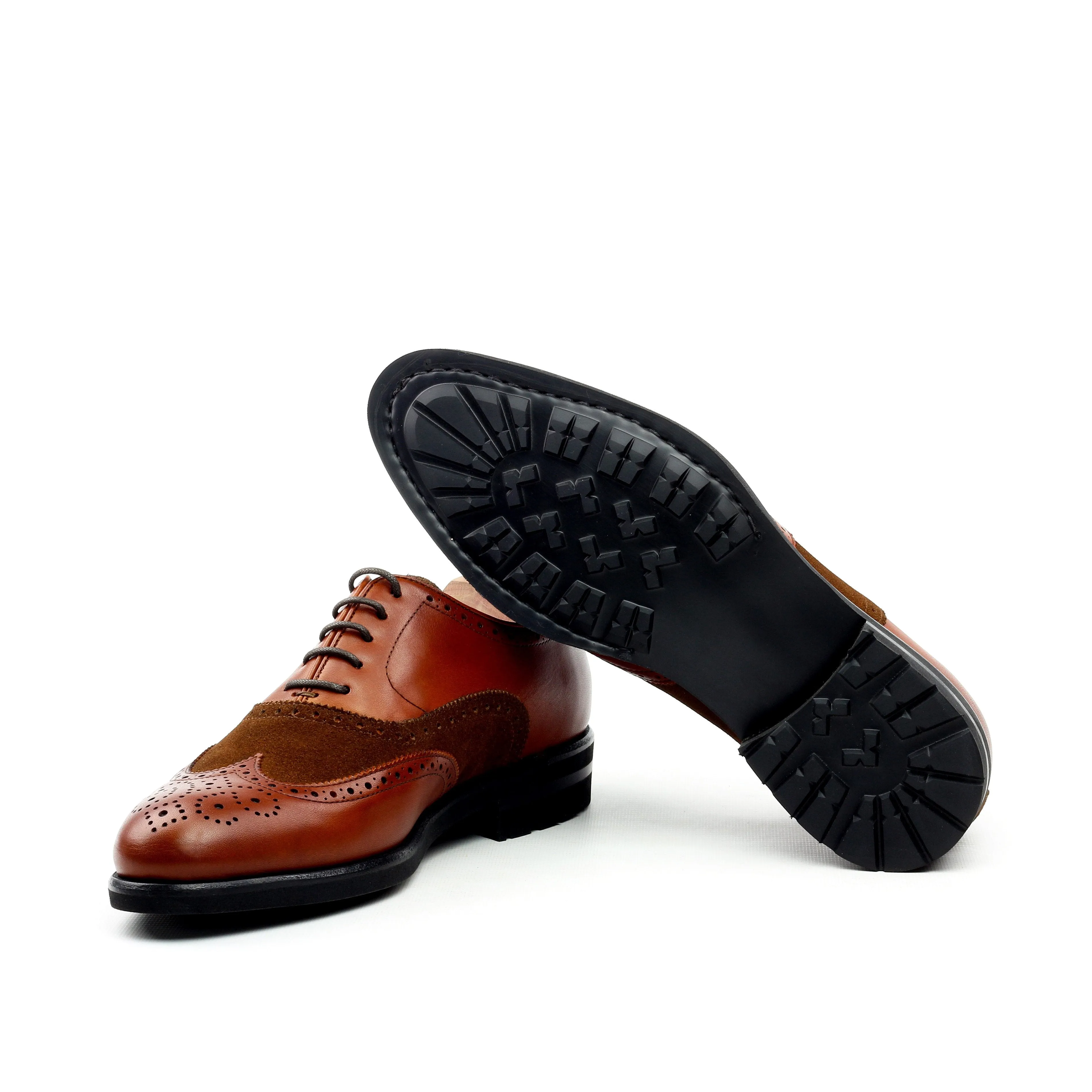 Trendy Fit Unique Handcrafted Caramel Brown Wingtip Oxford w/ Full Brogue by Le Ruux