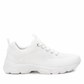 High Traction Multipurpose Women's Lace-Up Sneakers In White