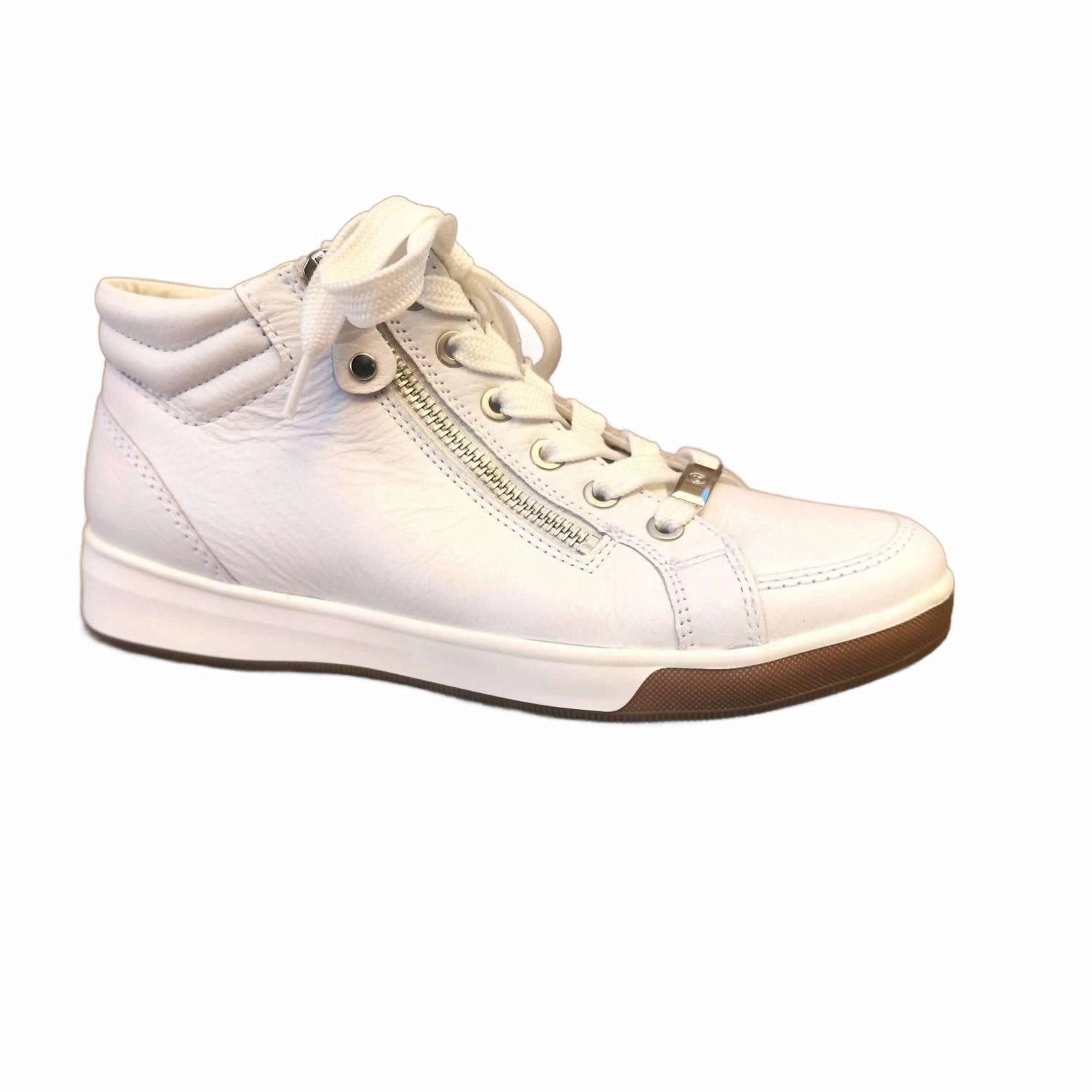 Women's Rei High Top Sneaker In White Sport Inspired