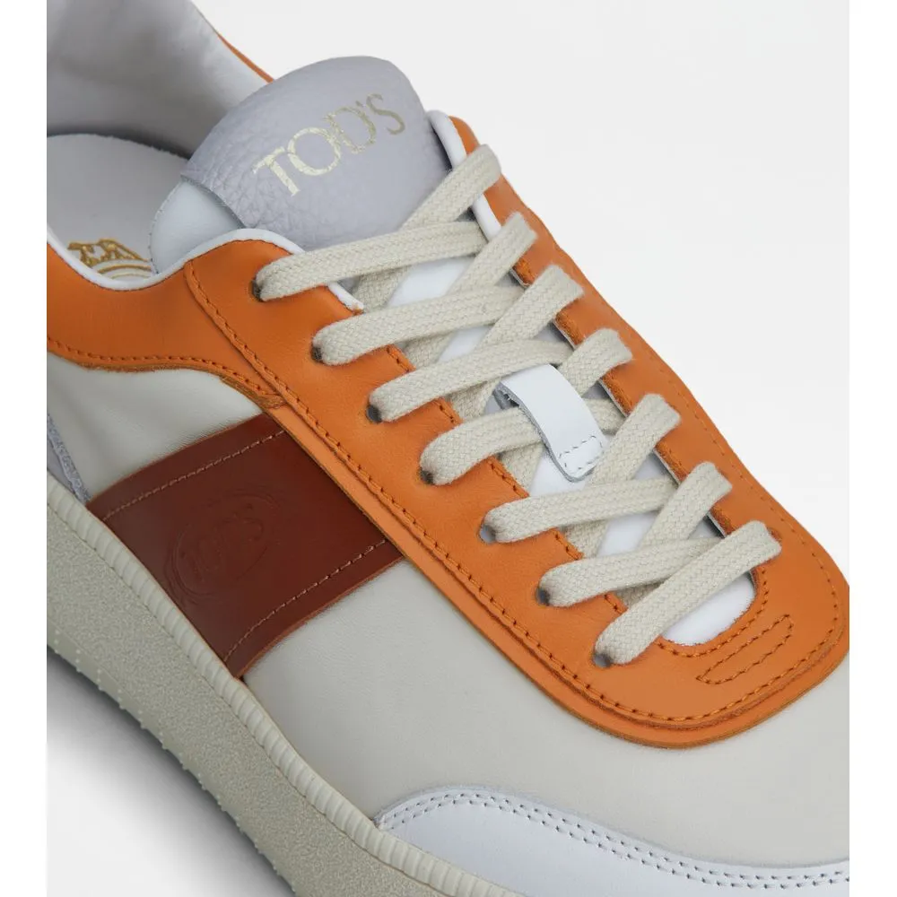 Platform Sneakers in Leather Traction Enhanced Pattern