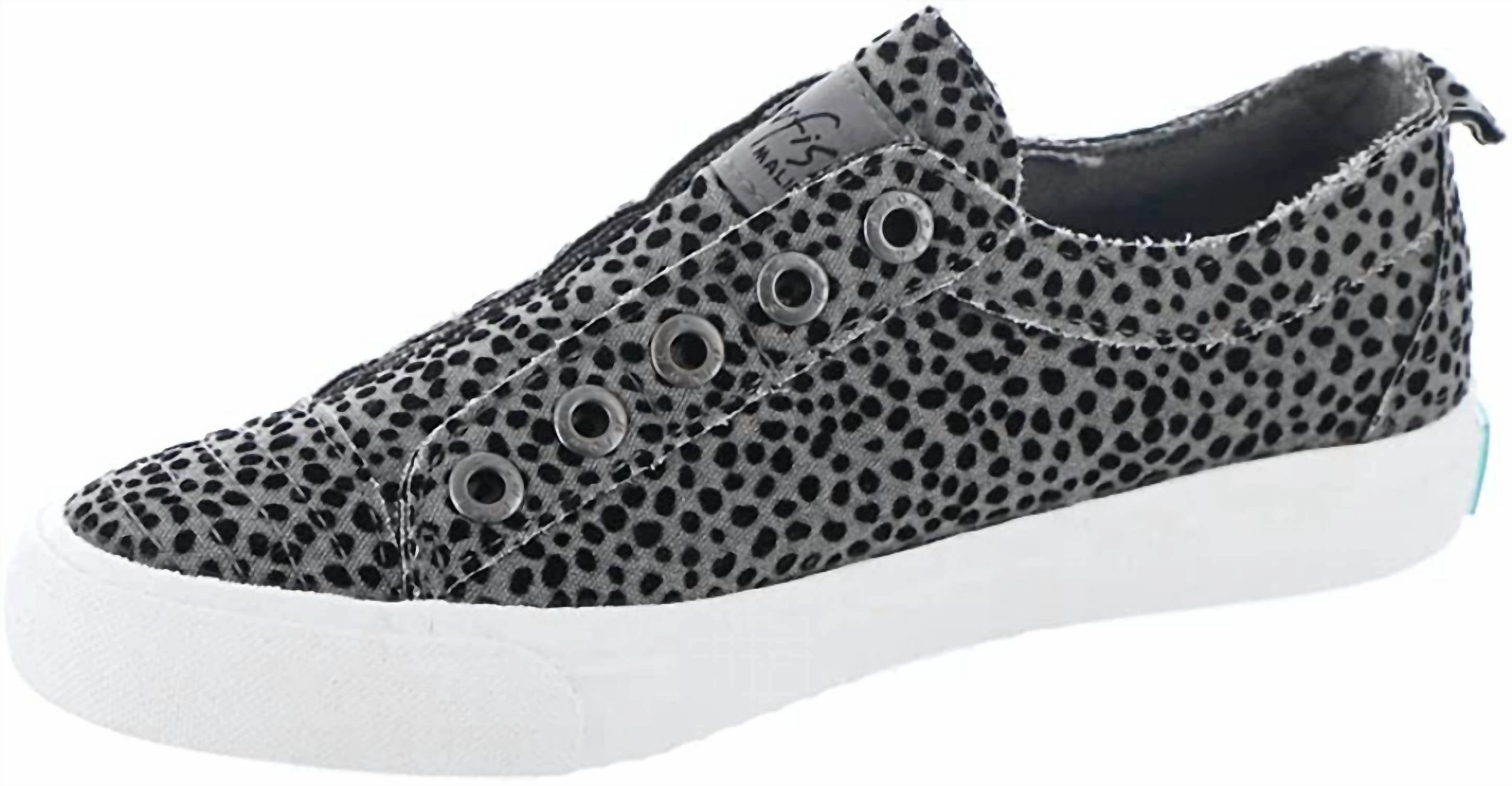 Playwire Sneakers In Grey Pixie Cat Low Profile Sole