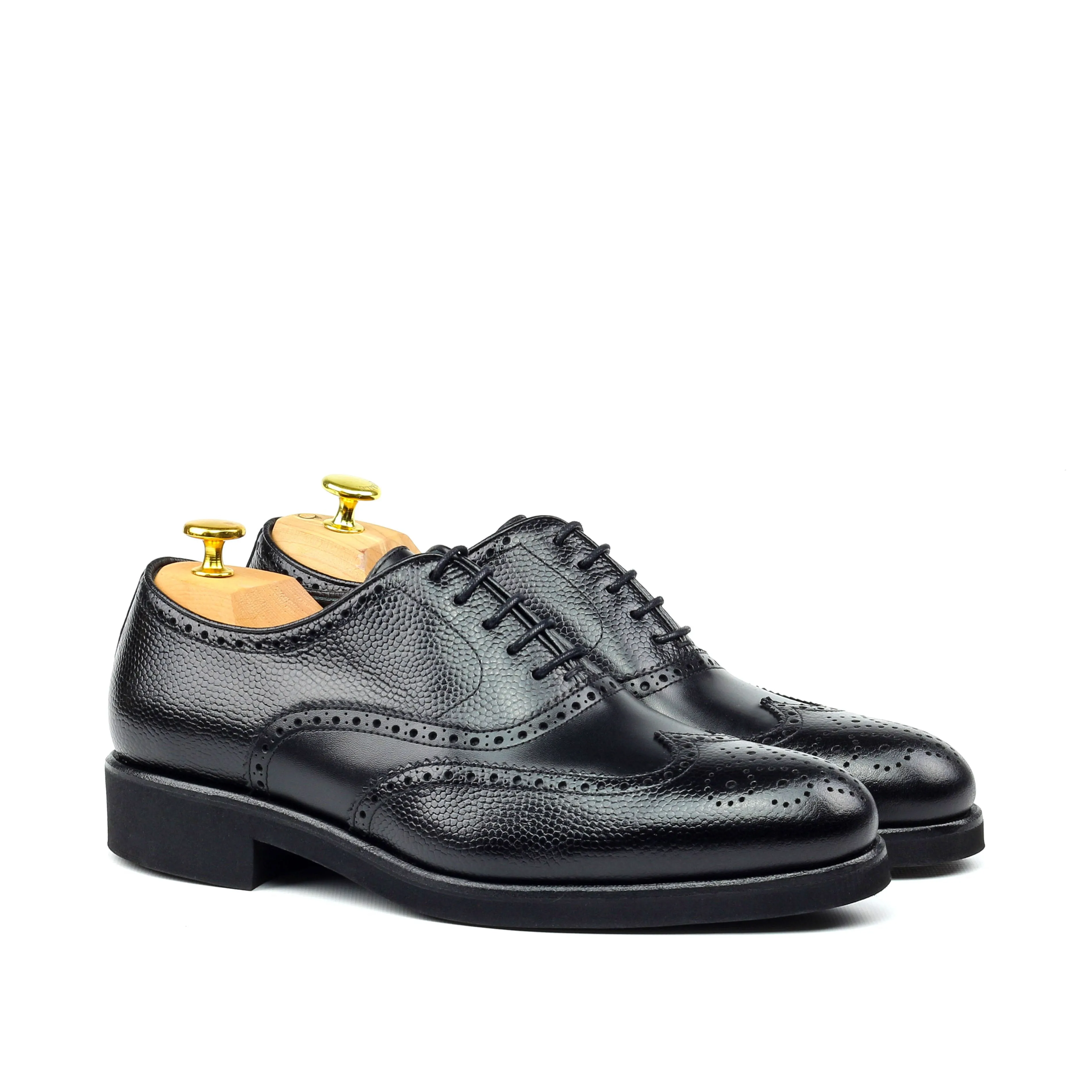 Unique Handcrafted Classic Black Box Calf Wingtip Oxford w/ Full Brogue by Le Ruux Efficient Look Urban Fit