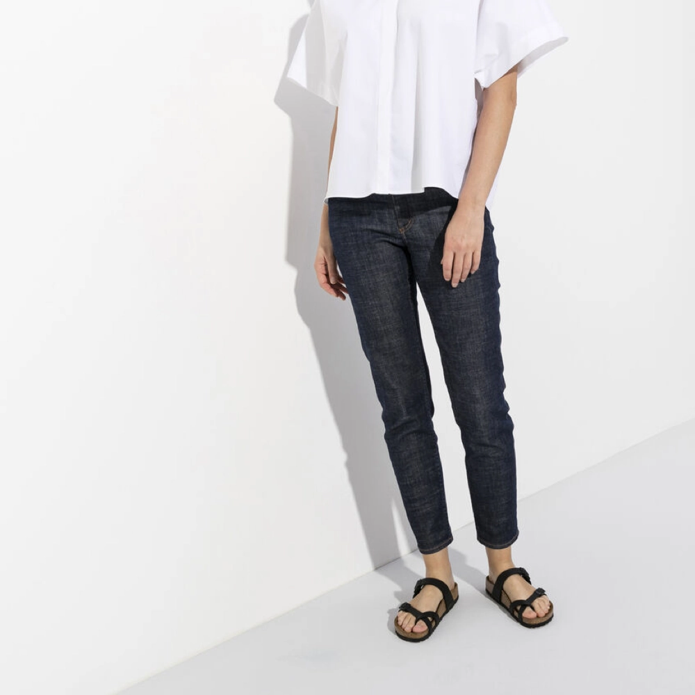 Birkenstock Women's Mayari Birko-Flor Toe Loop Sandal in Black Rock Jog Neat Look