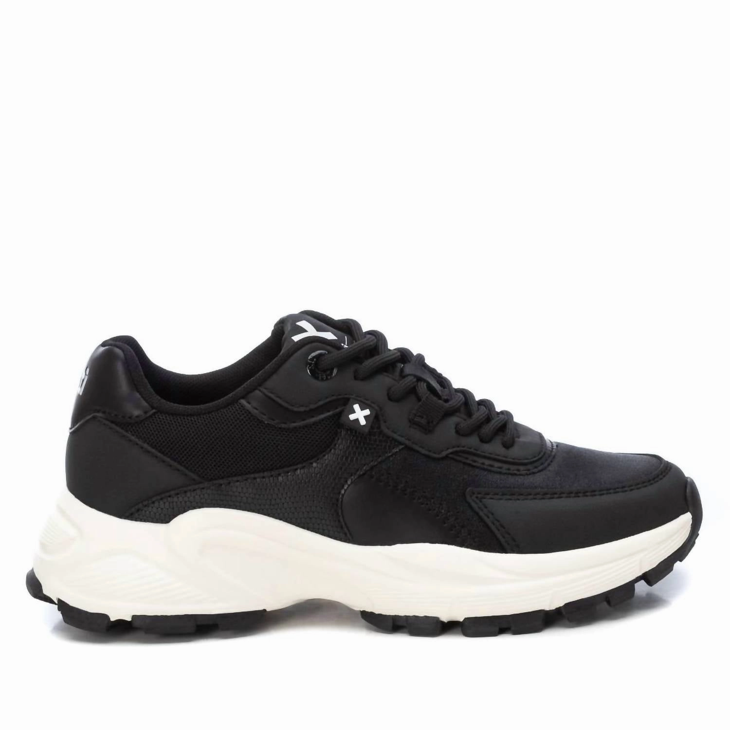 Foam Comfort Relaxed Step Women's Trainer Sneakers In Black