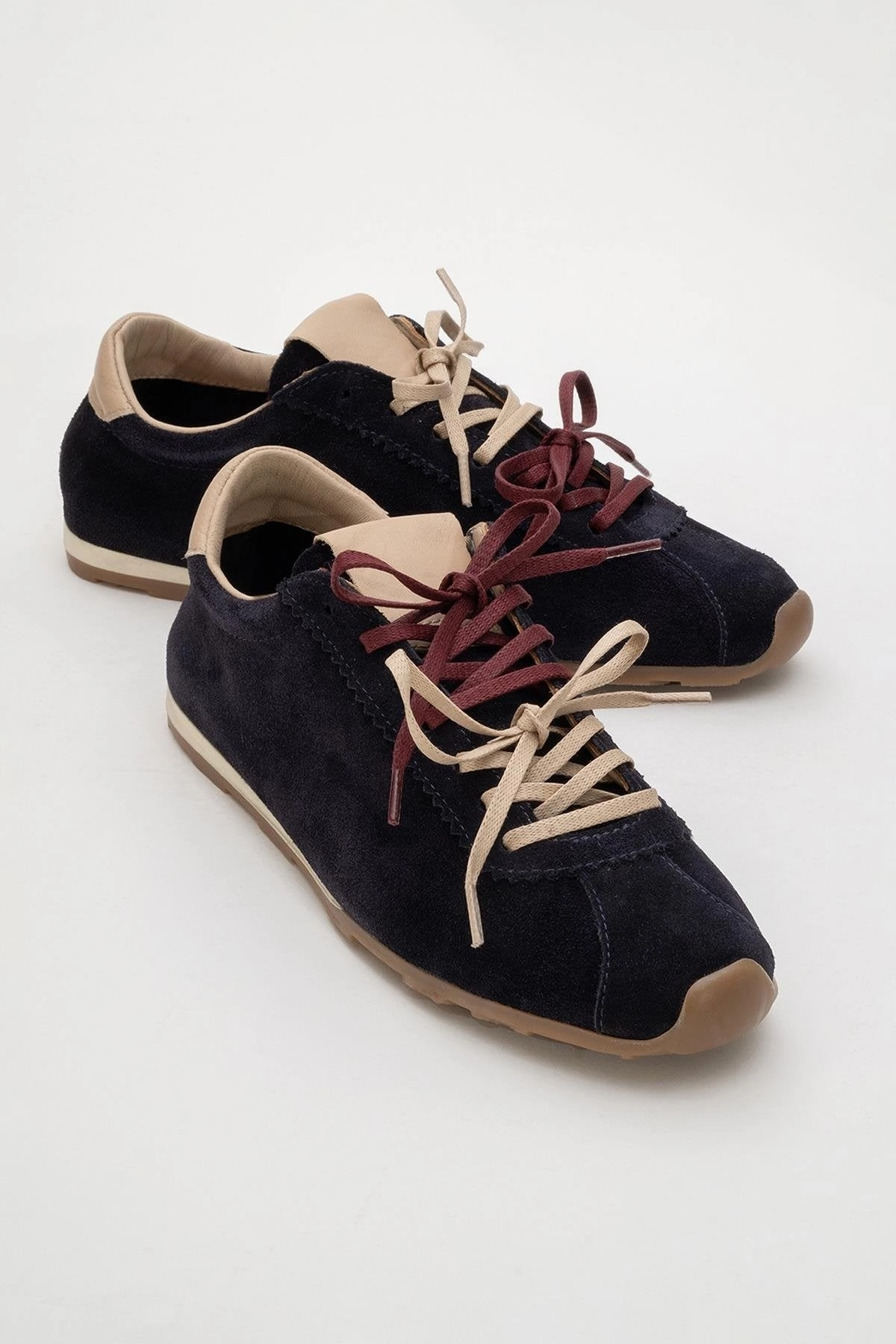 Casual Touch Crea Leather Sneakers
