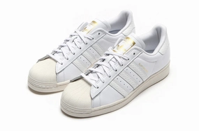 Adidas - Superstar ADV (White/White/Gold) QuickDryFabric Traction pattern