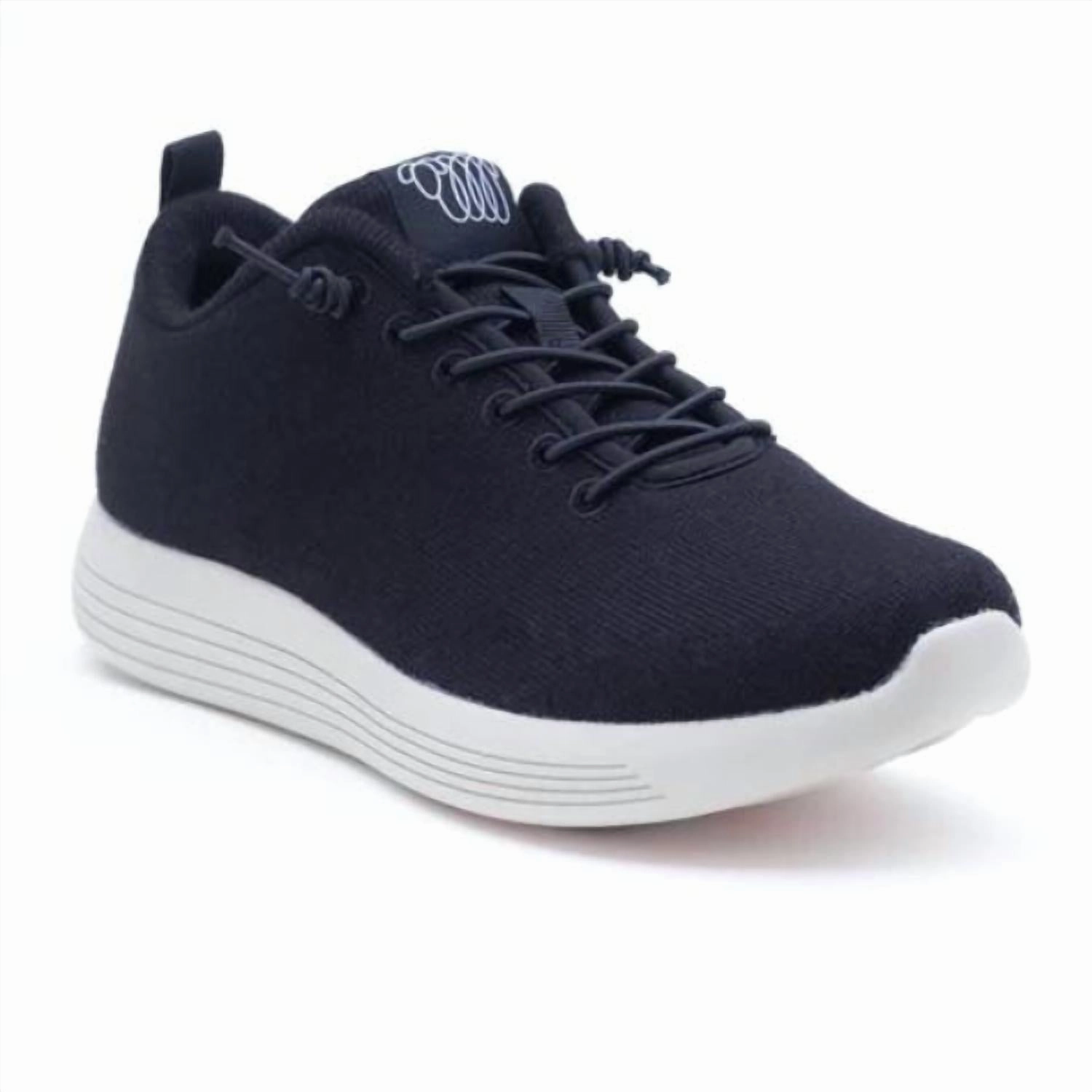 Unisex Cheviot Sneaker In Black Breathable Outsole Stabilizing Heel Clip