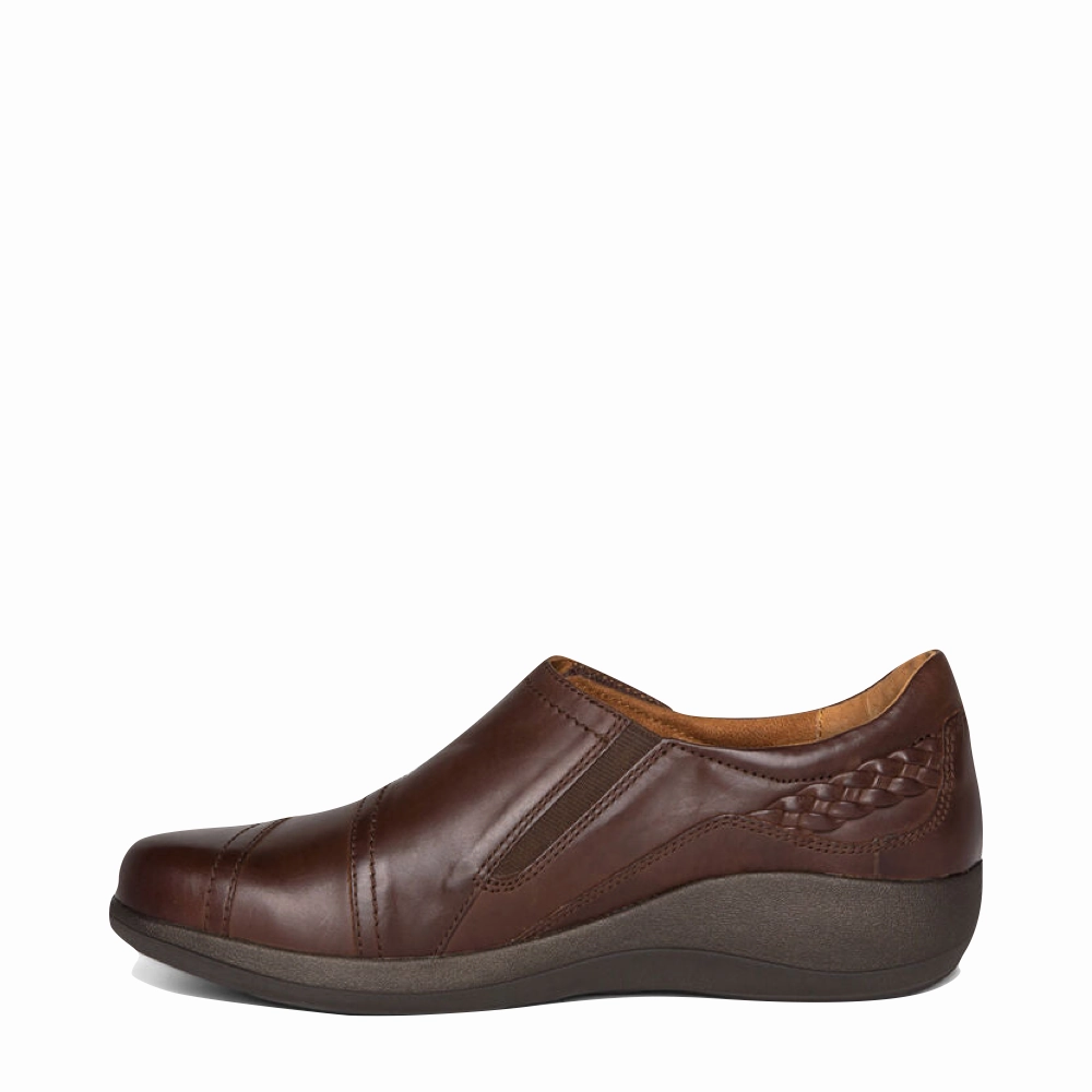 Comfort Sand Hike Aetrex Women's Karina Slip On in Brown