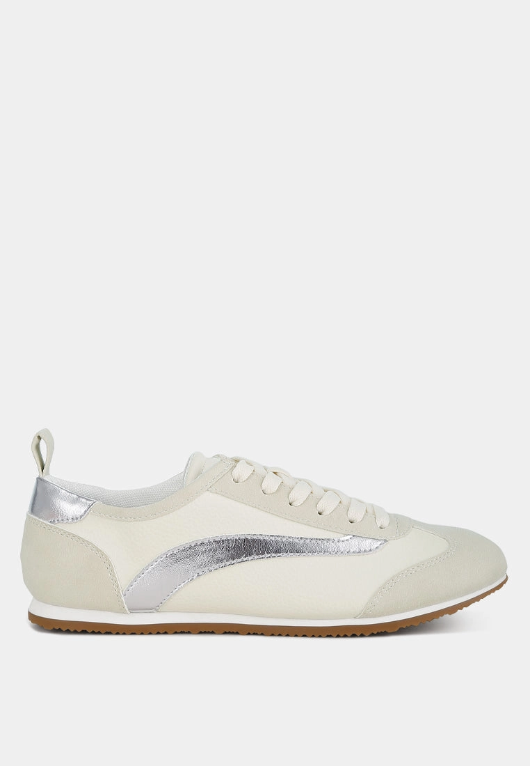 Soft Balance Moomba Lace Up Sneakers