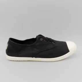 Weekend Casual Women's Inglesa Tintada Puntera Sneaker In Negro