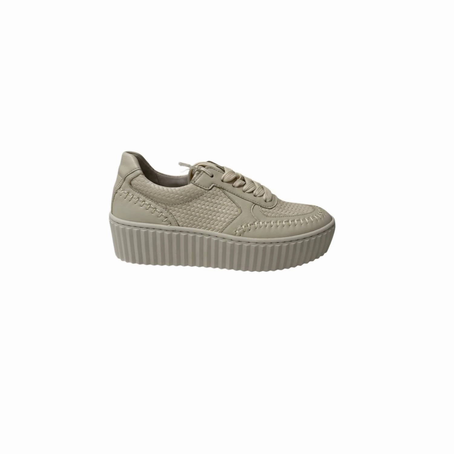 Women's Nappa Nava Sneaker In Panna fitness walk