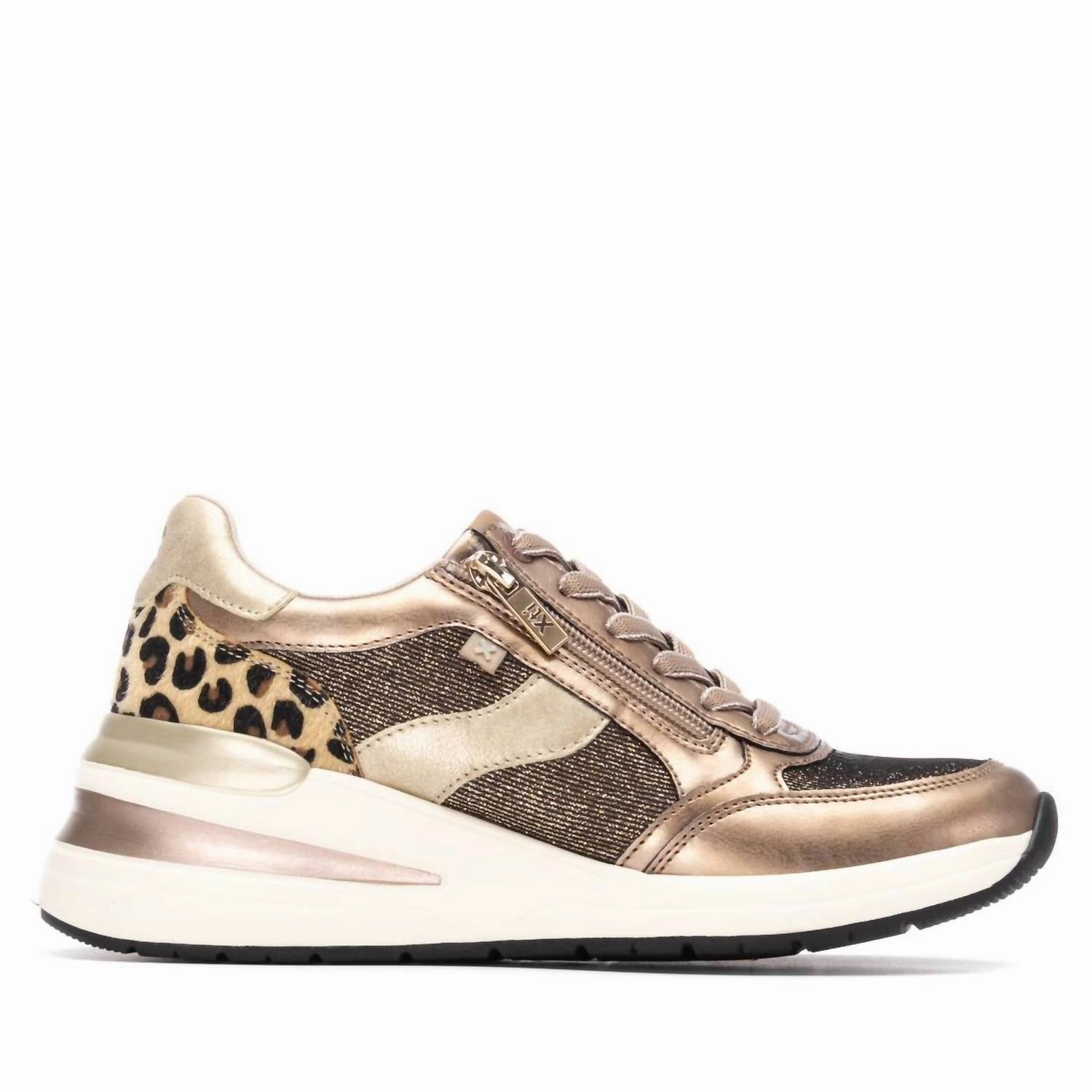 Women's 144629 Round Toe Sneakers In Bronze Dynamic flex