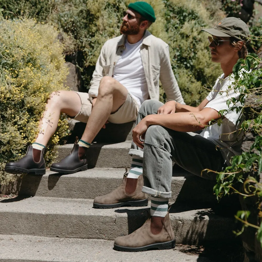 Blundstone 585 Chelsea Pull On Boot in Rustic Brown Sunrise Hike