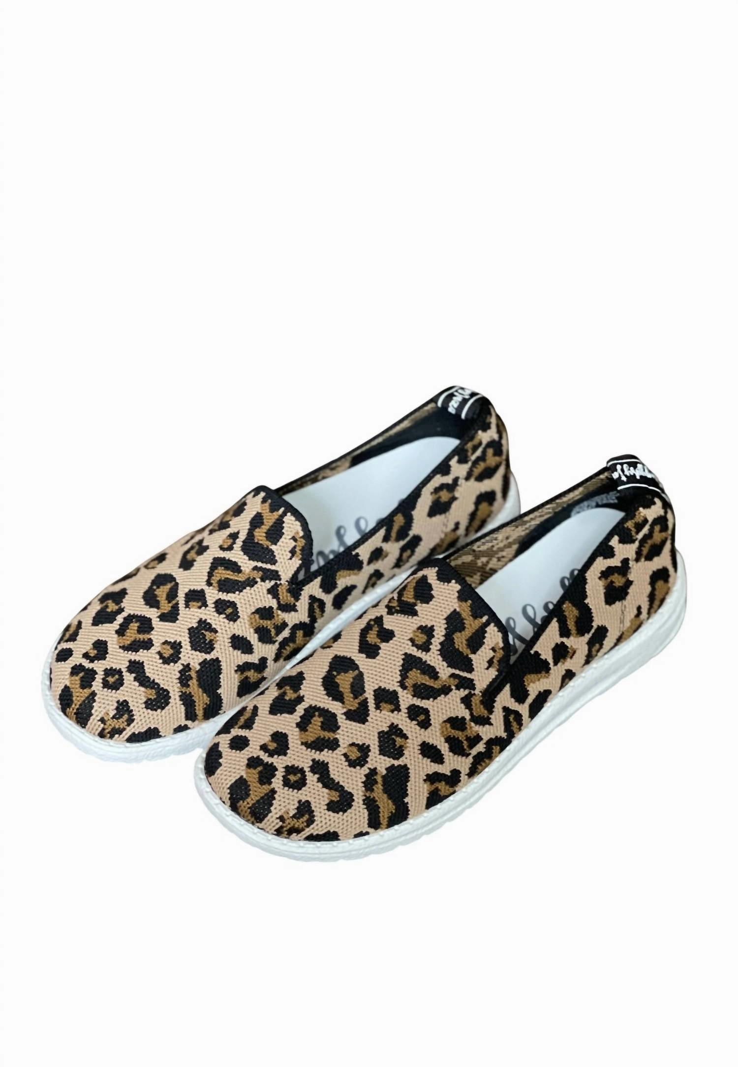 Durable Support Long Lasting Traction Women's Swift Sneaker In Leopard