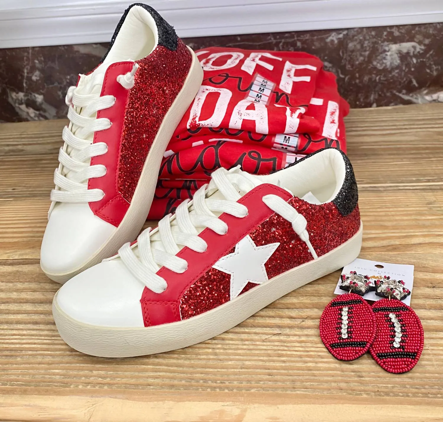 Streamlined silhouette Game Day Sneakers In Red And White