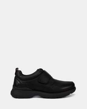 Reach Black Cool Choice Throw Step