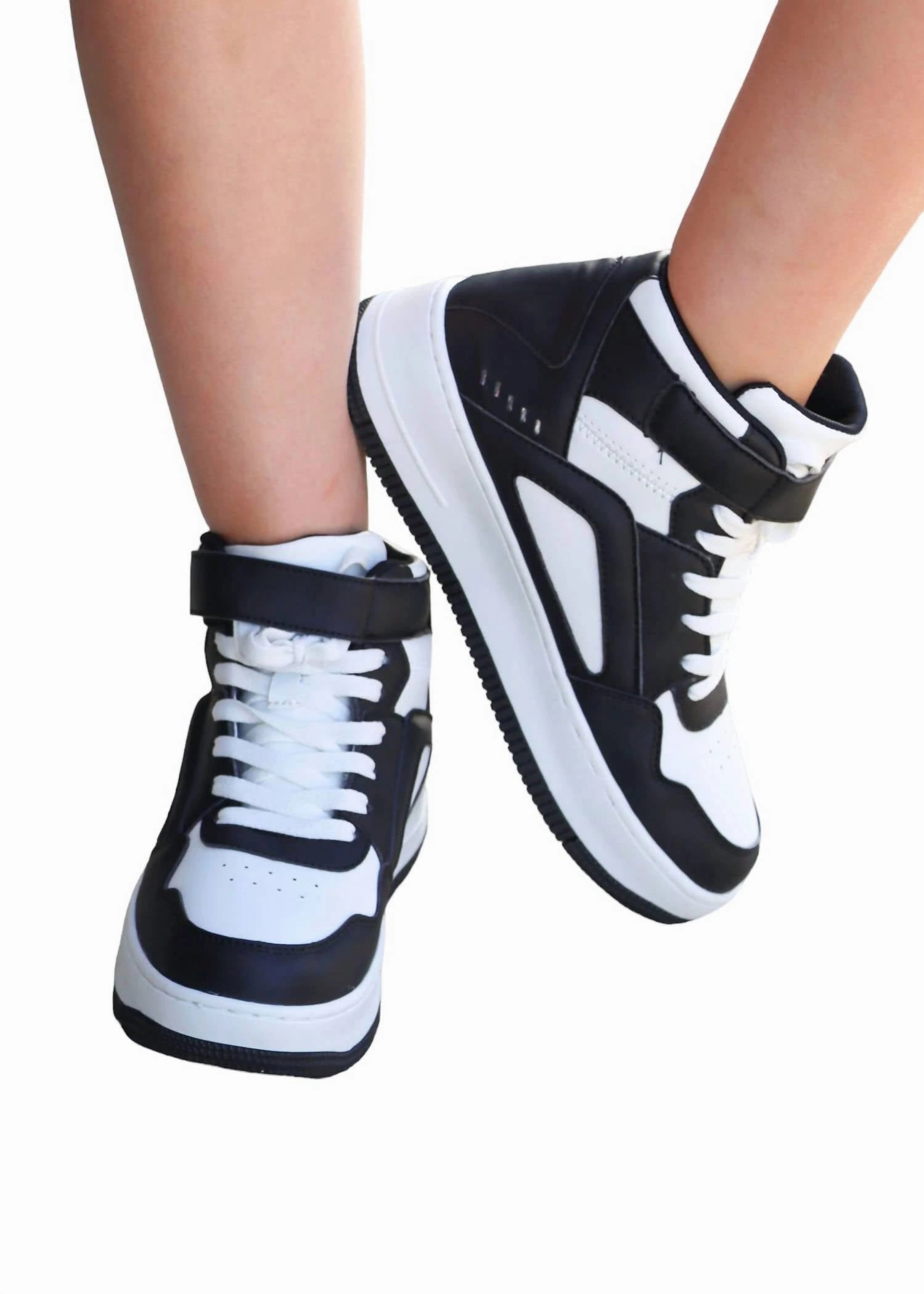 Women's Sneakers In White/black High Rebound Sole