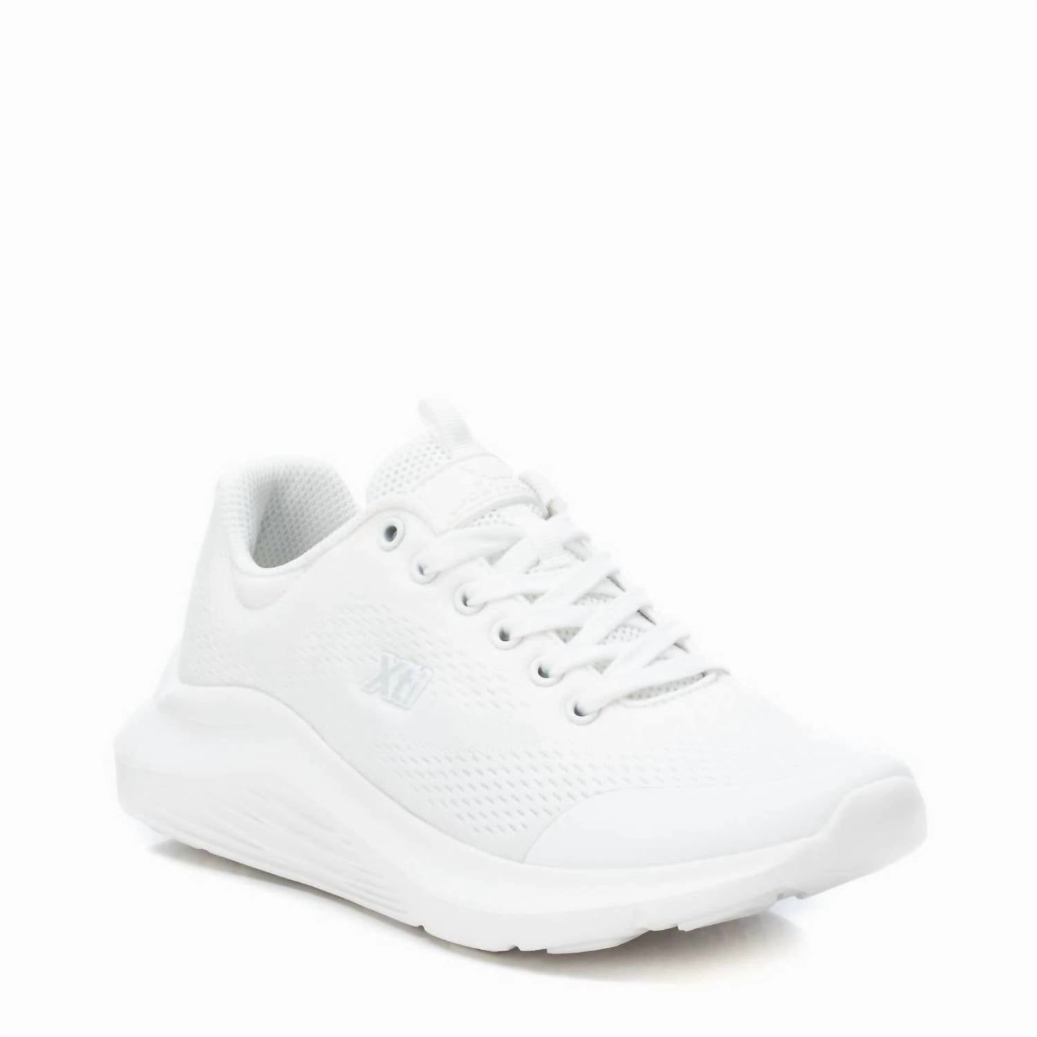 Orthotic Friendly Design Compact Form Women's Lace-Up Sneakers In White