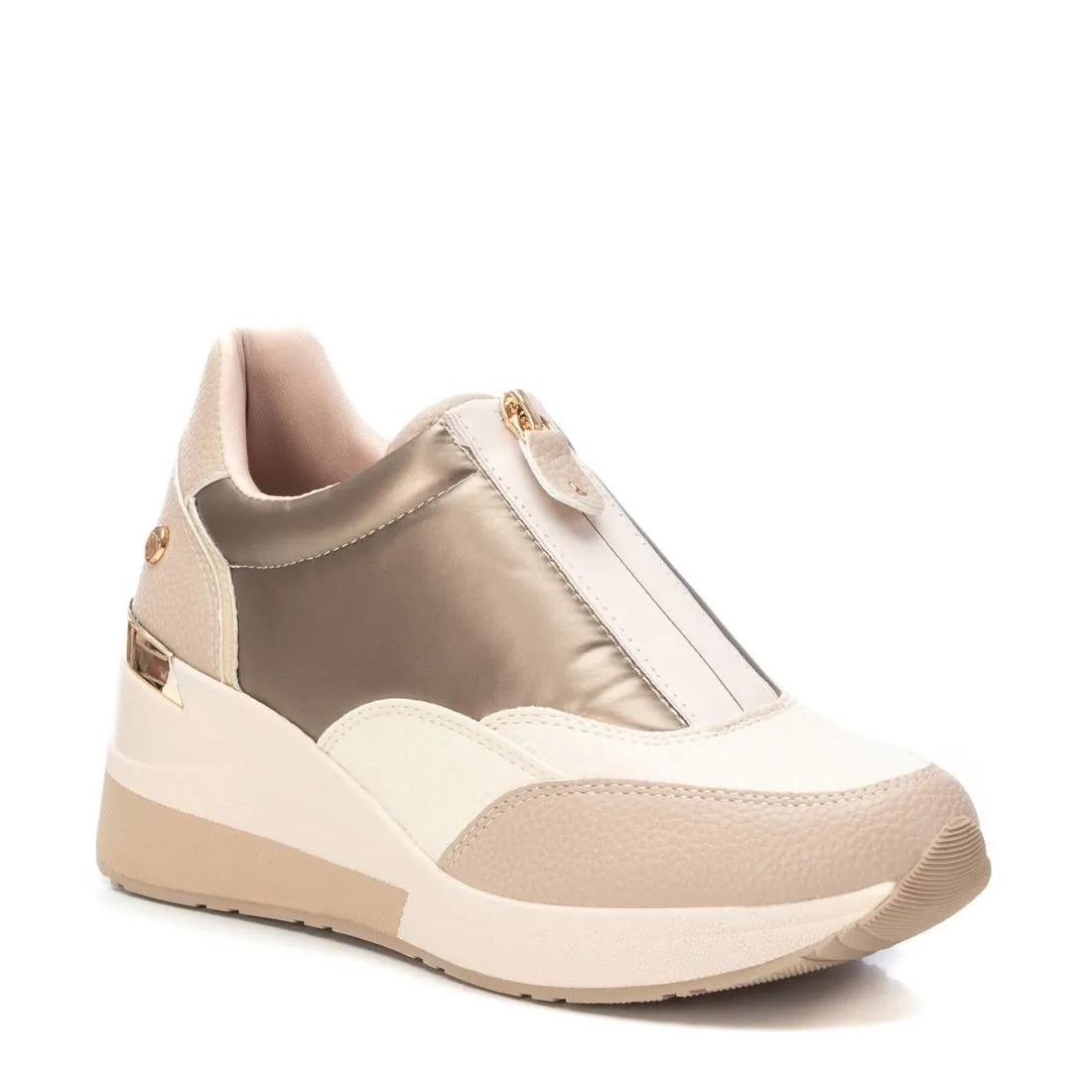 Women's Wedge Sneakers By XTI hook and loop closure