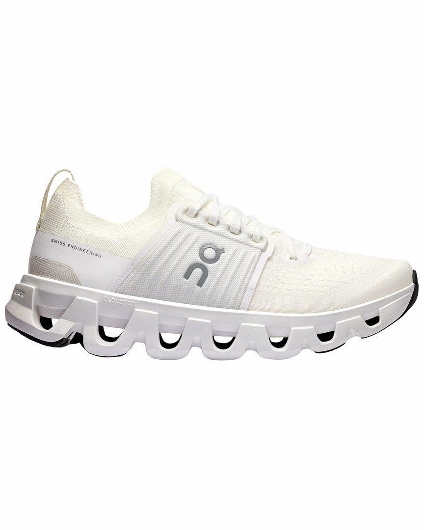 Classic Style On Running Cloudswift 4 Sneaker