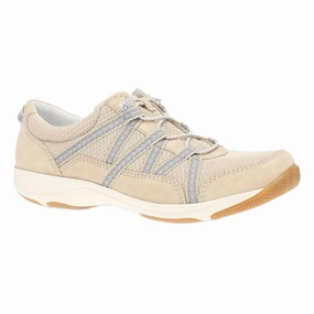 Women Harlyn Sneaker In Sand Hyperelastic Frame Easy Match